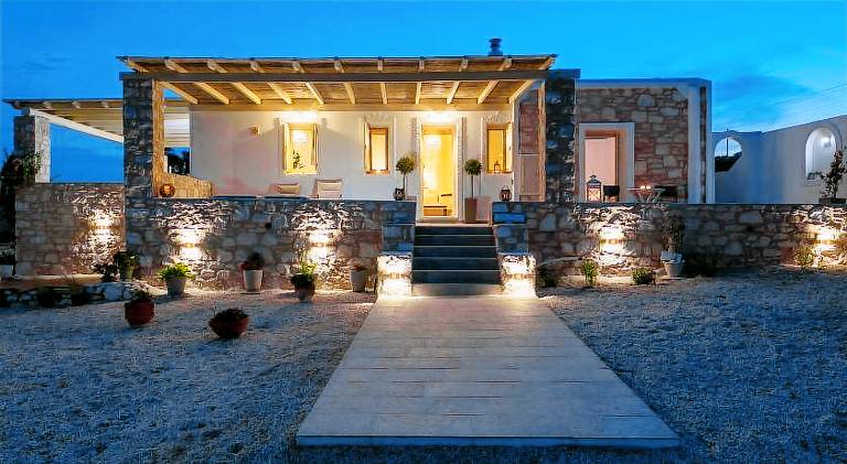 House with yard & patio | Good for workation — photo 3