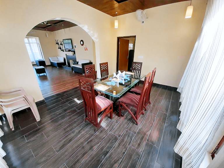 The Mountford’s, ‘Arcadia’, Cottage. Bhimtal — photo 3