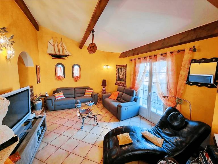 Villa with barbecue & garden — photo 5