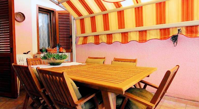 House with 2 rooms for 4 persons in Valledoria