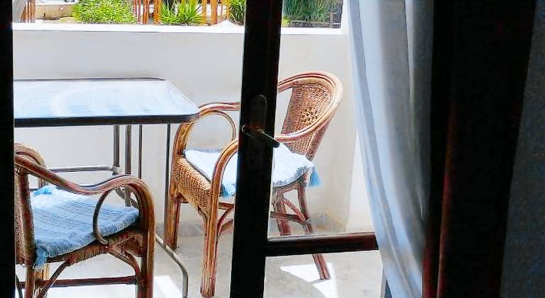 Holiday apartment with terrace — photo 3