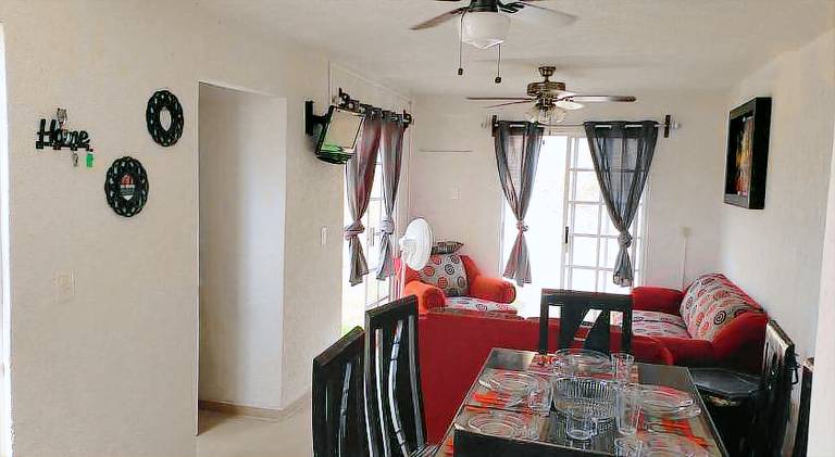 Pleasant house with pool | Pet-friendly — photo 3