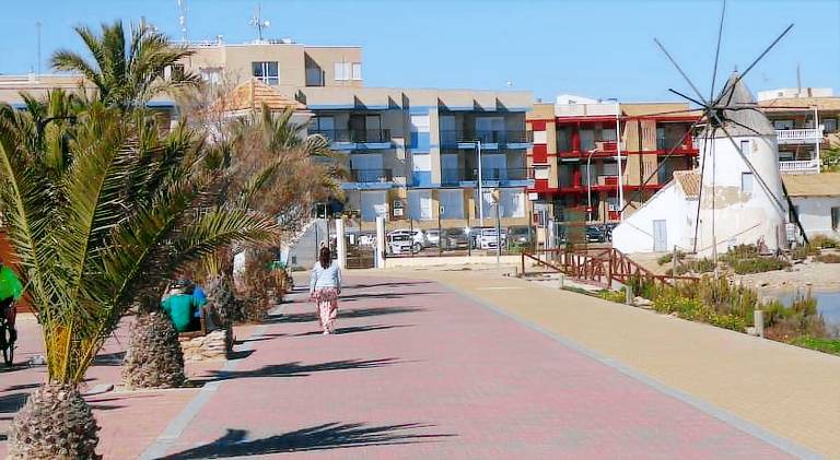 Fully equipped house with grill, terrace & garden | Beach nearby | Pets are welcome — photo 3