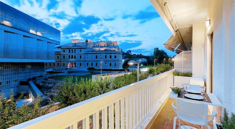 Fully equipped pleasant holiday apartment with patio | Next to Acropolis of Athens | Pets are welcome — photo 5