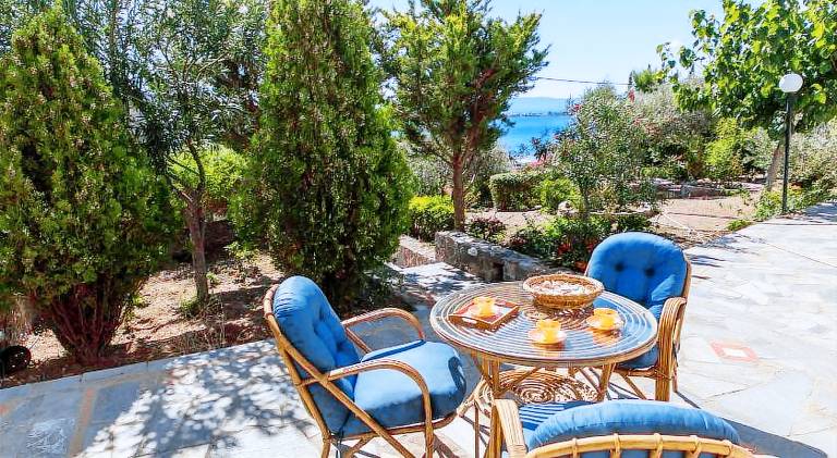 Villa Euphoria Studio in Aegina, A' Marathonas Bay in Aegina