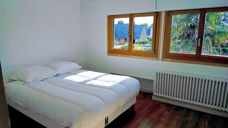 Villa with BBQ, terrace & garden | Pool view — photo 3