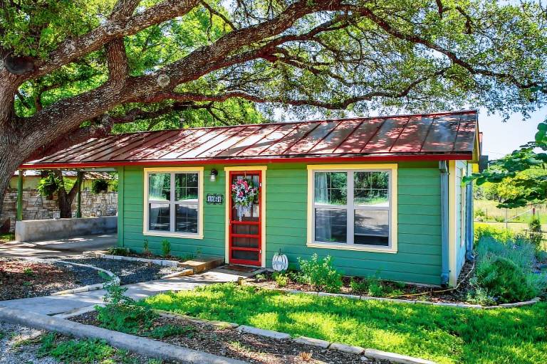 Twin Oaks Cottage Hot Tub Pet-friendly — photo 2
