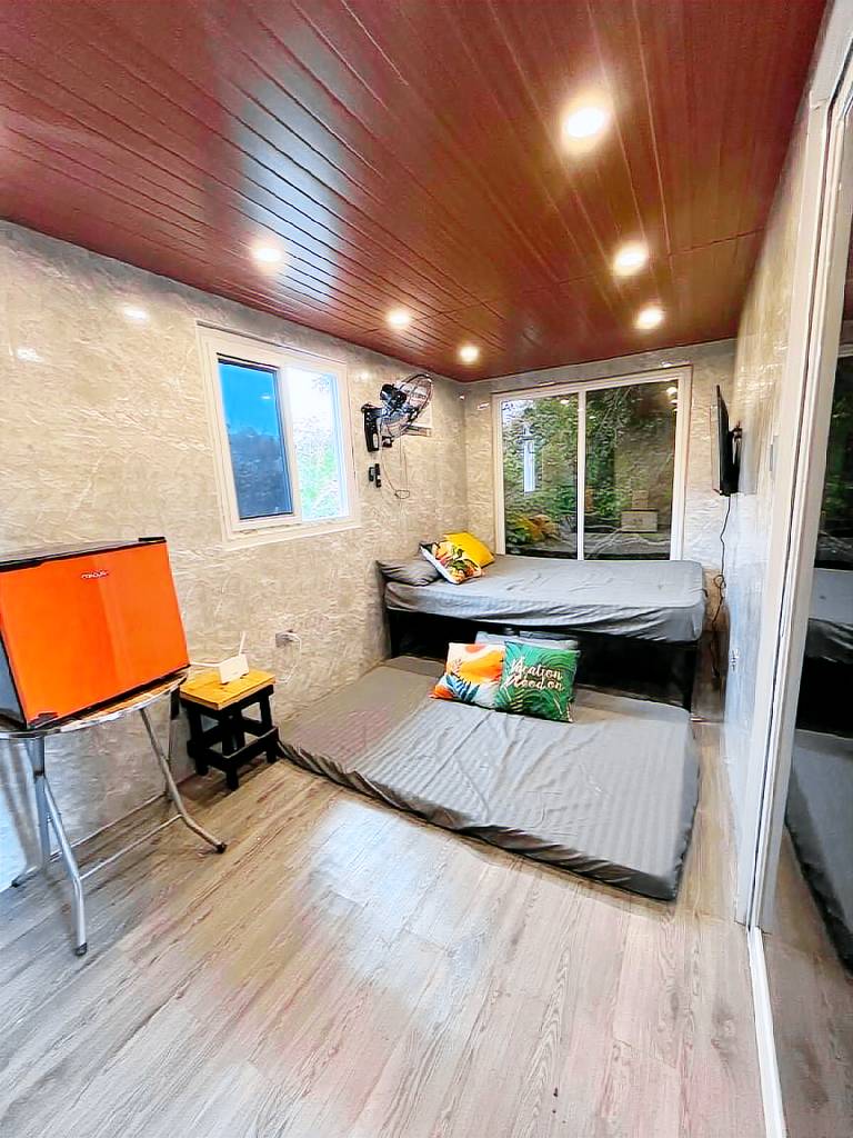 Vacation home with barbecue, pool & garden | Dogs allowed in Tagaytay