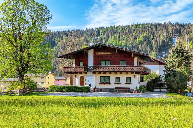 Bild zu 4d0e3a0b96ca811207afd71d70621794