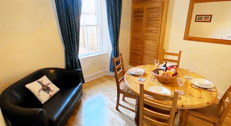 House with 2 rooms for 4 persons — photo 3