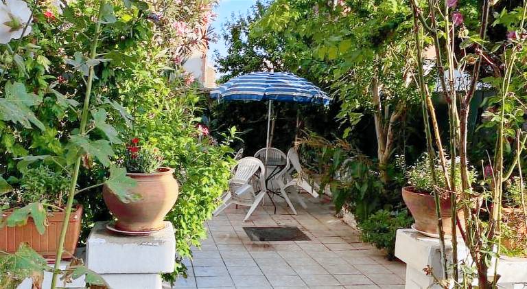 Villa with 2 rooms for 5 persons — photo 3