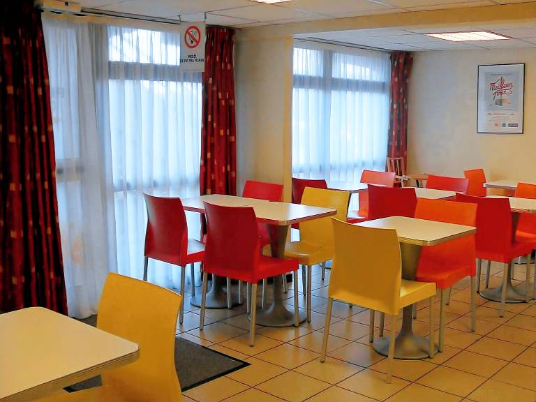 Hotel Premiere Classe Saint Ouen L'Aumone — photo 4