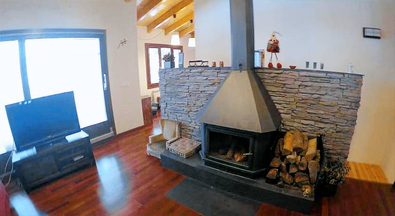 House with hot tub | Dogs allowed — photo 2