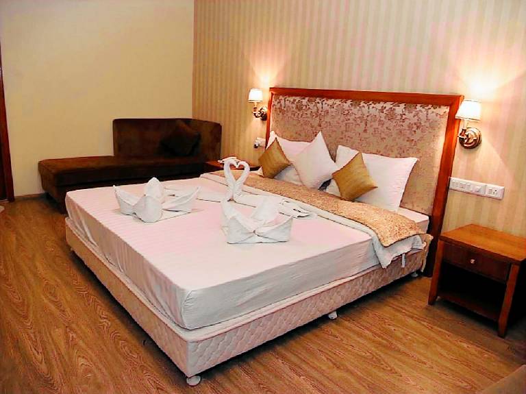 Resort Malarpura