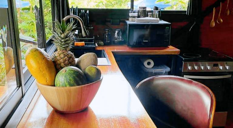 Beautiful lodge with hot tub, garden & terrace | Perfect for remote work | Pet-friendly — photo 5