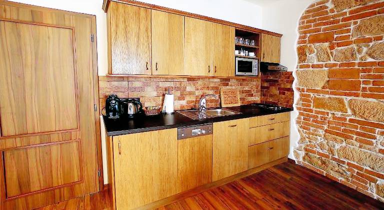 Apartments & Suites Zluta Hruska — photo 5