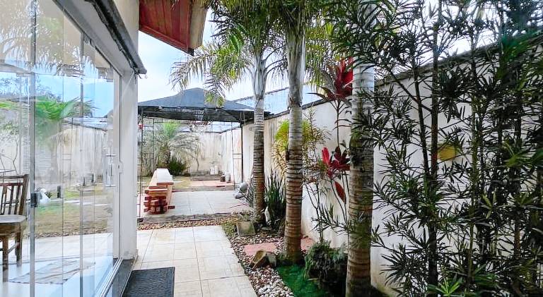 Vacation home with pool & jacuzzi — photo 4