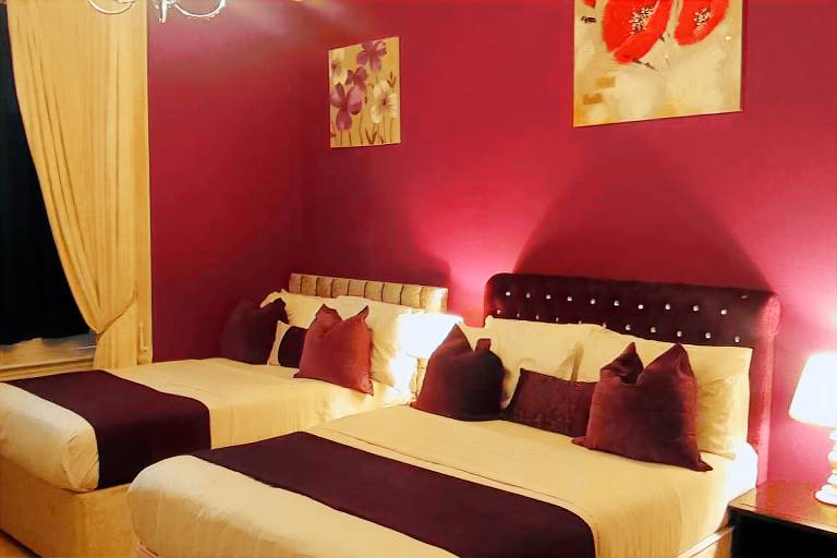 2 Bedroom -Sleeps 7-Pets-Parking-Wifi — photo 2