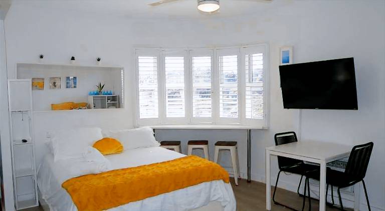 Serviced apartment | Beach nearby | Pets allowed — photo 2