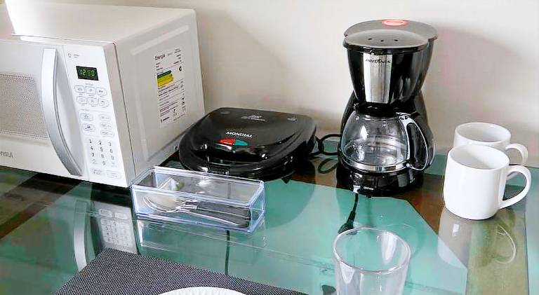 Serviced apartment with patio | Pet-friendly — photo 5