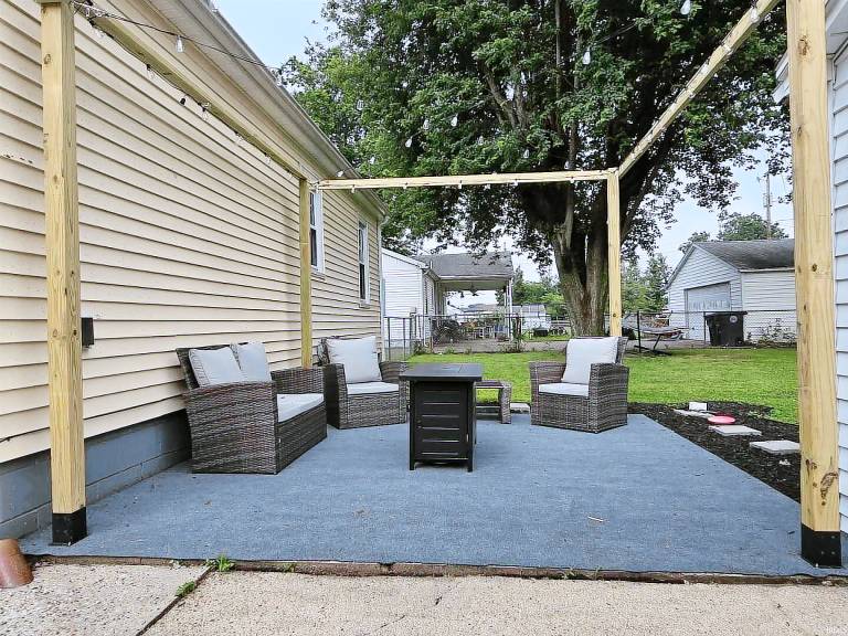 Vacation home with garden — photo 3
