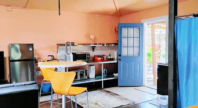 Ping's Tiny Home self-check in & out private — photo 3