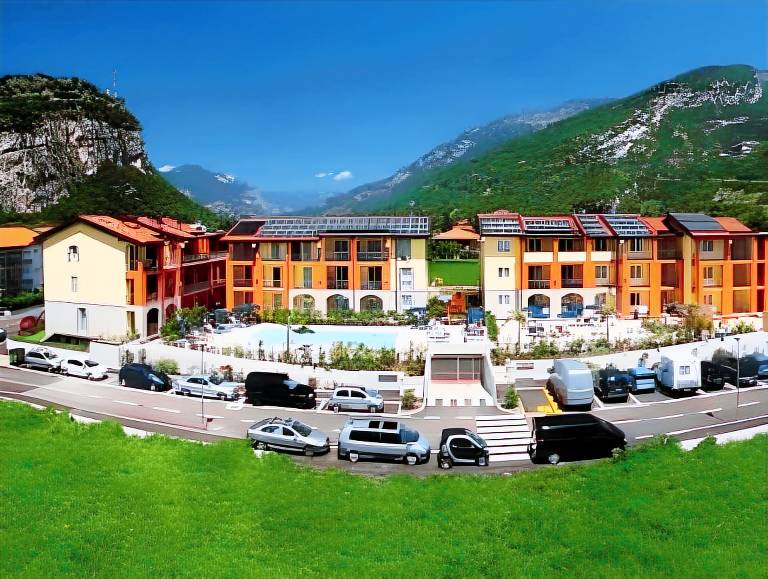 Serviced apartment with pool & patio in Nago-Torbole