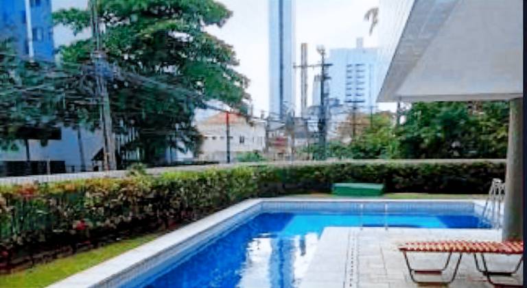 Apartment with pool — photo 3
