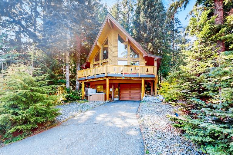 Cabin  Snoqualmie Pass