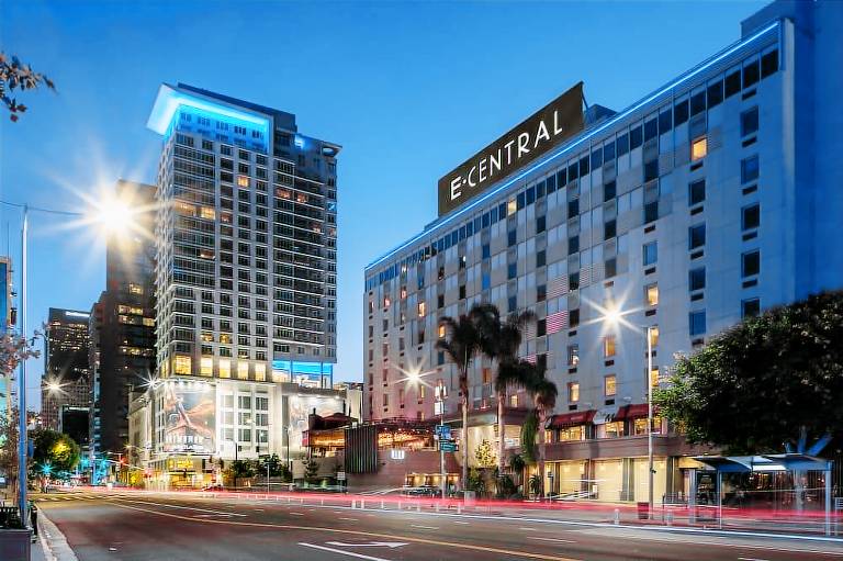 E Central Downtown Los Angeles Hotel