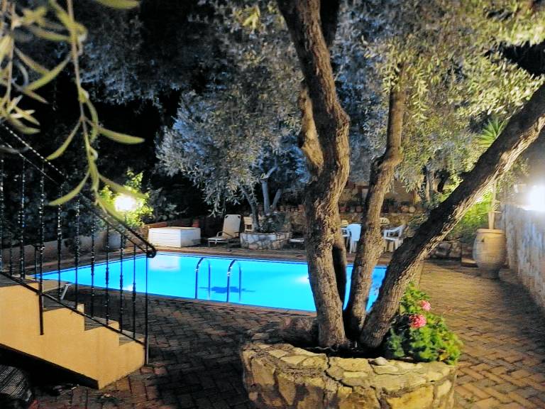 Wonderful vacation home with grill, yard & patio | Dogs allowed — photo 5