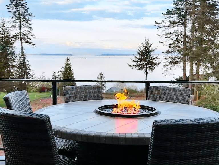 House Cortes Island