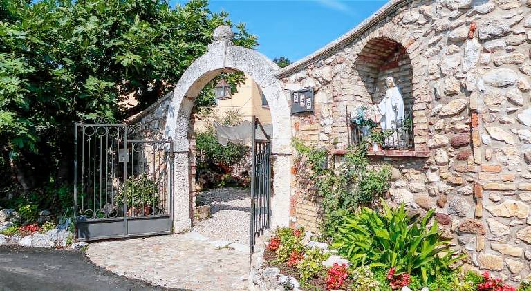Farm with garden & private pool in Affi