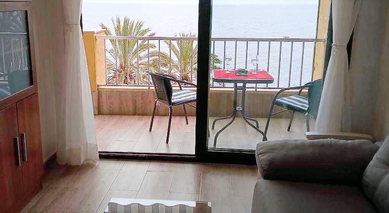 Apartment with private pool, yard & patio — photo 5