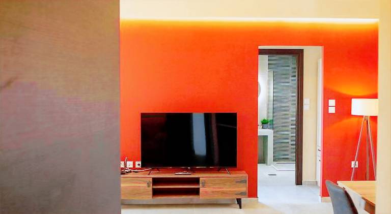 Rental apartment with patio & yard | Pets allowed — photo 3
