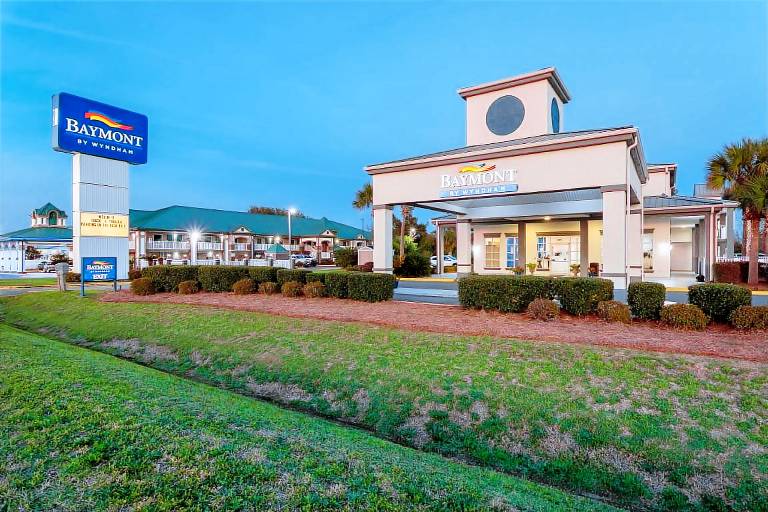Baymont by Wyndham Marianna — photo 4