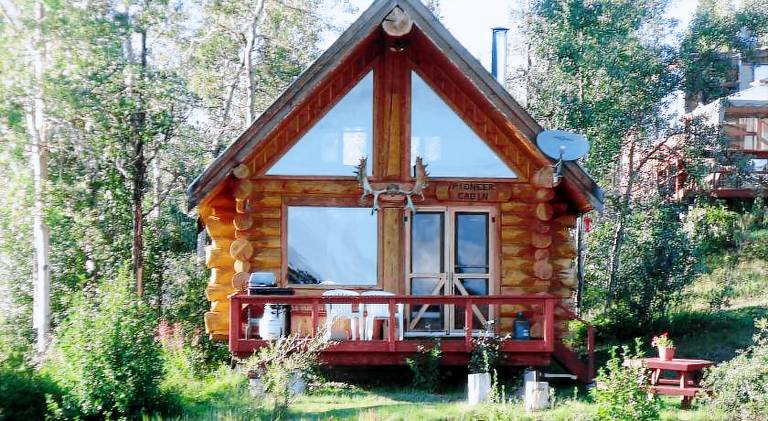Resort Nimpo Lake