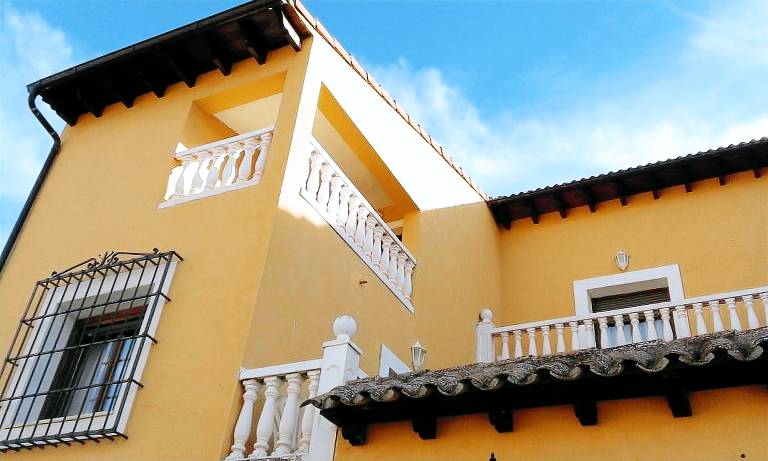 Casa Mandayona