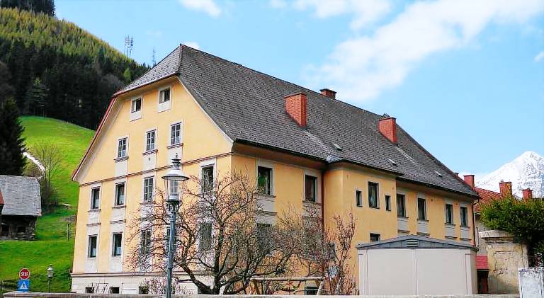 Holiday apartment | Pets allowed in Leoben