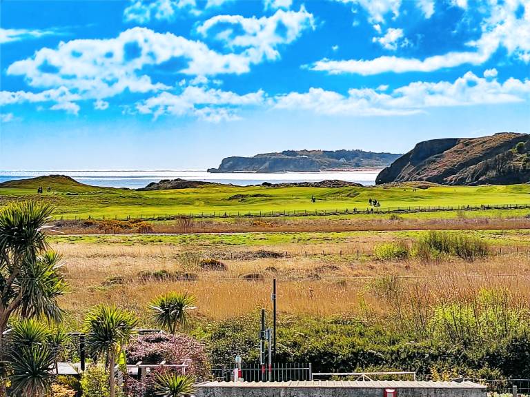 Vacation home with fast internet | Golf view in Tenby
