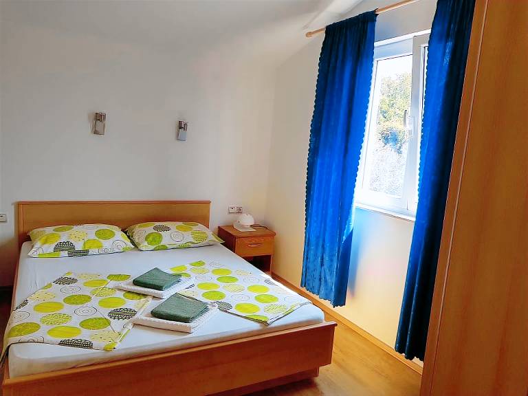 Two bedroom apartment with terrace and sea view Viganj, Pelješac (A-13241-c) — photo 2