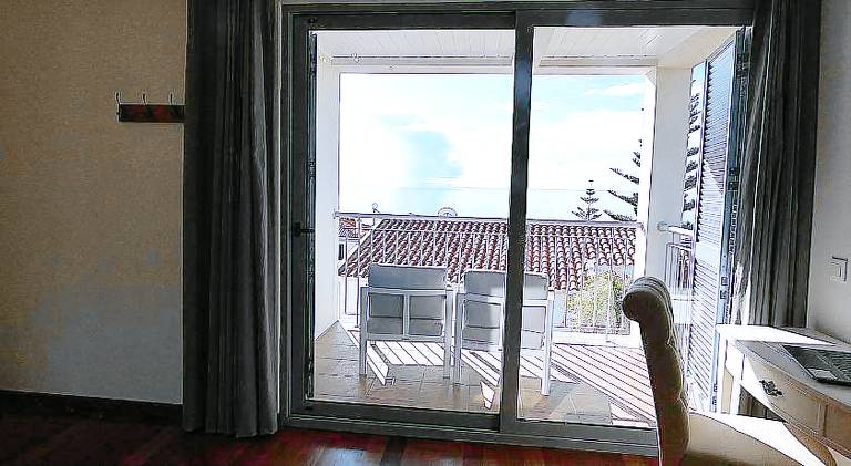 Fully equipped vacation home with terrace | Pet-friendly — photo 3