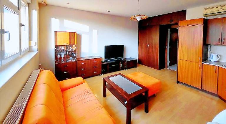 Cozy 1 bed top floor apartment in the Old town Bratislava — photo 2