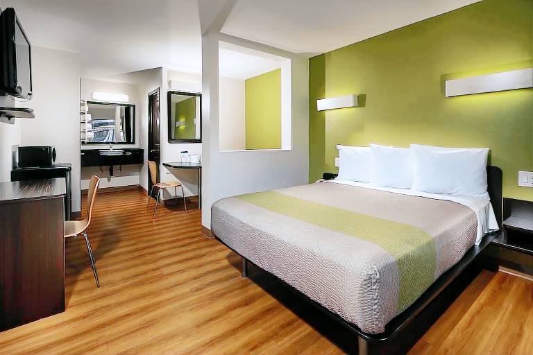 Motel  Chatsworth