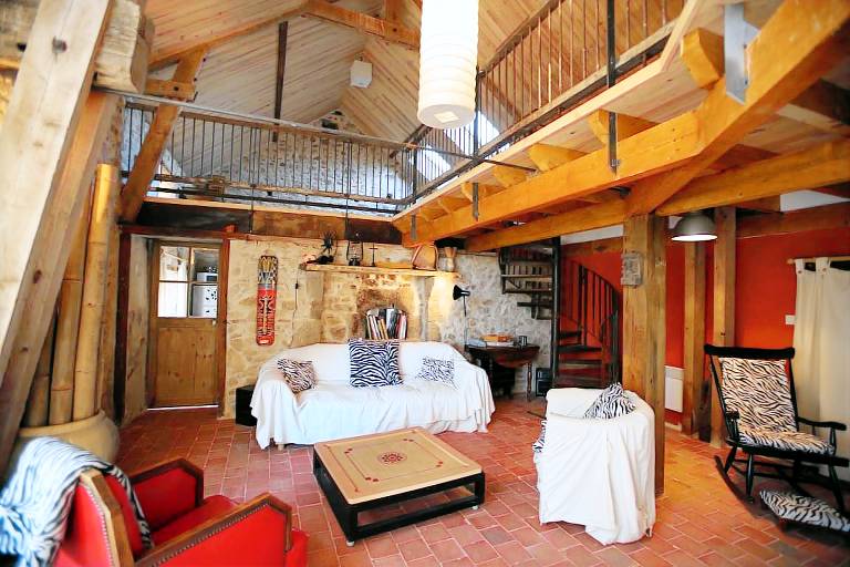 Gite with yard & patio | Pets allowed — photo 4