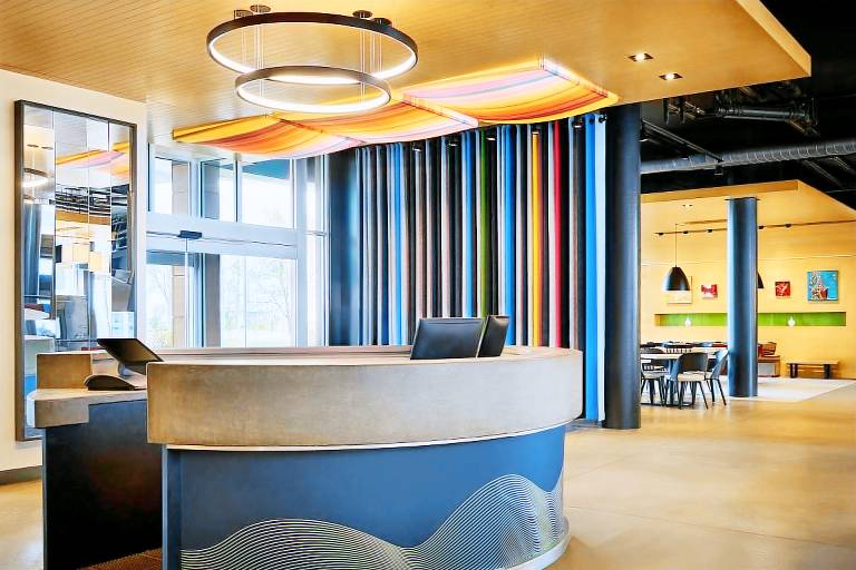 Aloft Montreal Airport — photo 5