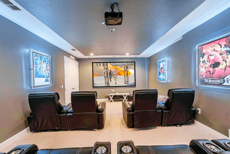 Children-friendly charming house with private pool & jacuzzi | Pets are welcome — photo 4
