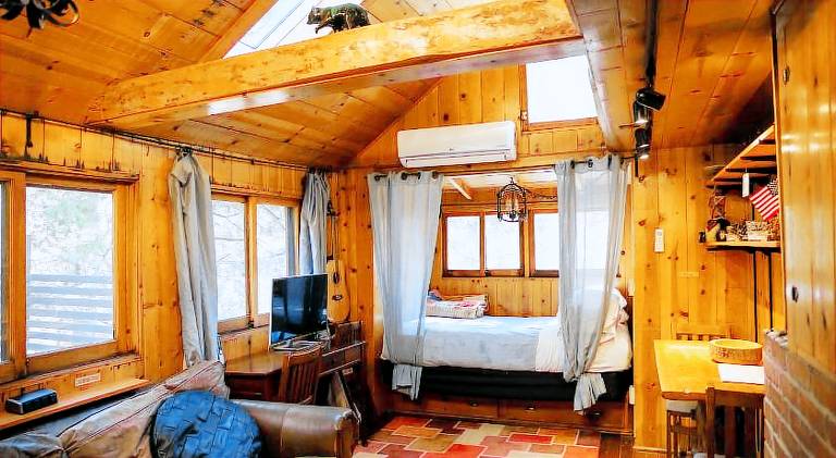 Beautiful vacation home with hot tub | Good for workation | Dogs allowed — photo 2
