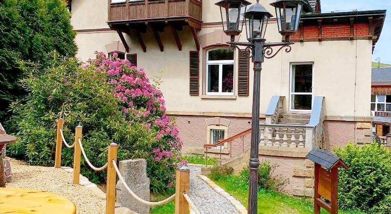 Holiday apartment with garden, sauna & BBQ — photo 4
