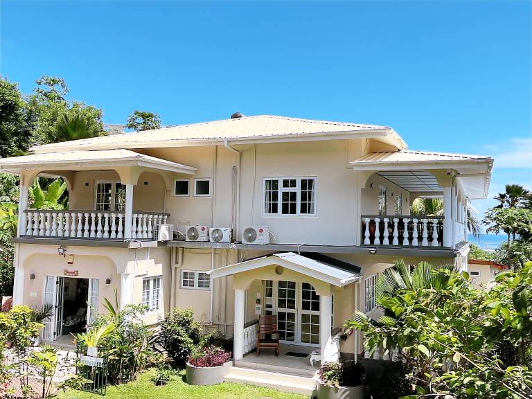 Villa Anse Royale